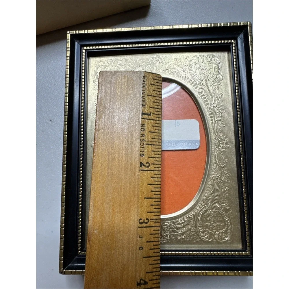 Carr Picture Frame - 3x2 -oval Black & Gold Colors - In Box 484 Ebony